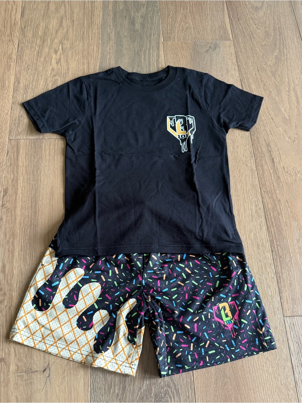 Baseball Lifestyle 101 - Midnight Sundae Shirt/Short Set -YS- NEW WITH TAGS